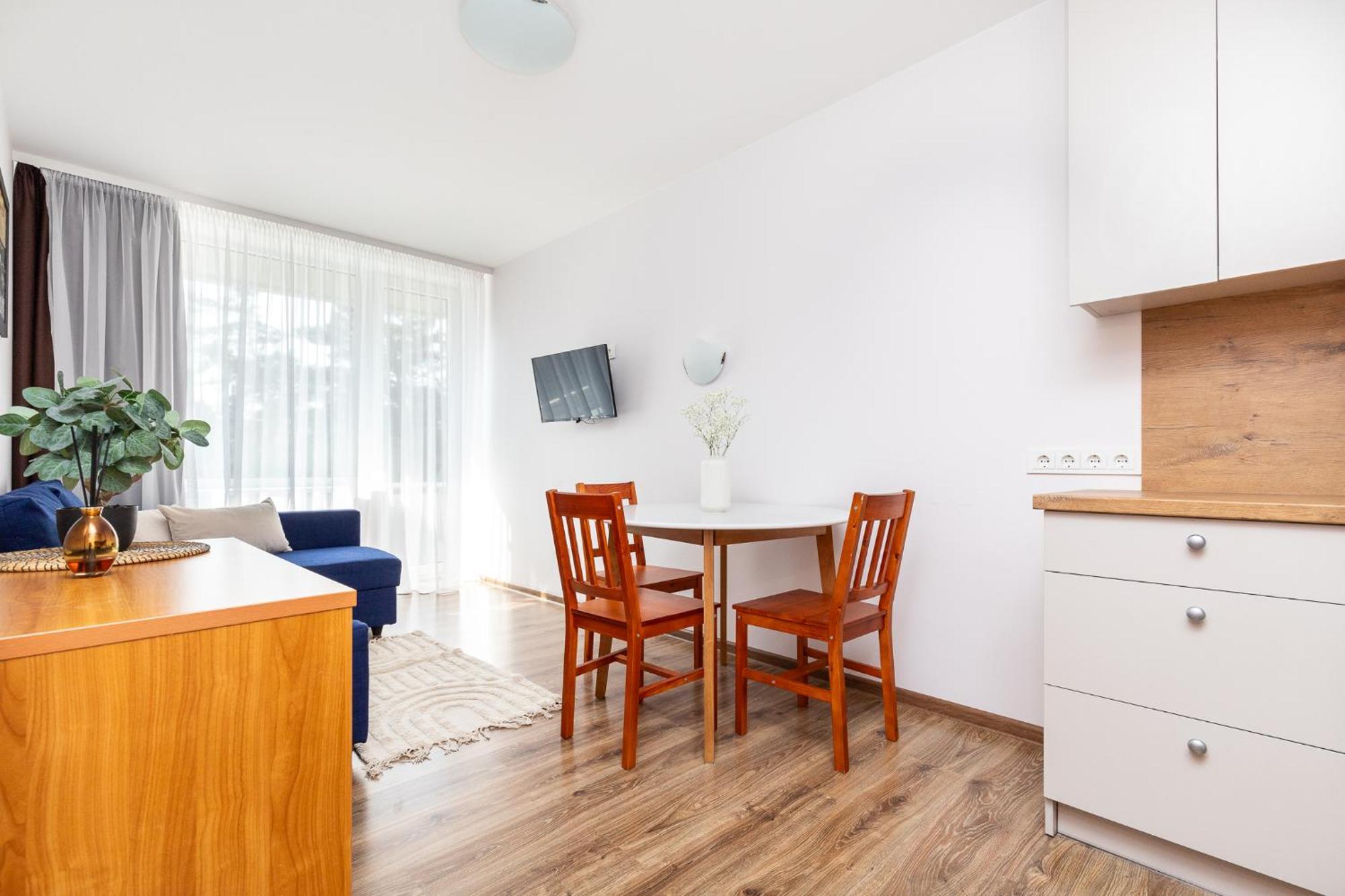 Alkos Namu Apartamentai Palanga Exterior photo